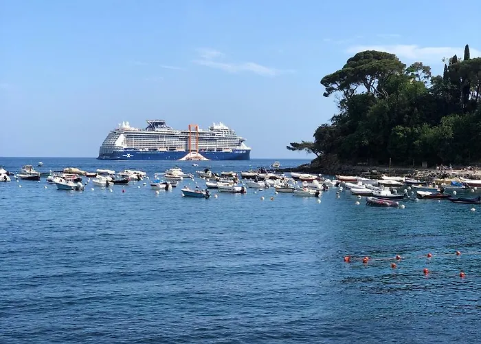 Lägenhet La Casa Di Gio Golf Tennis E Parcheggio Privato Rapallo