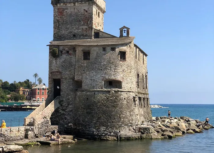 Lägenhet La Casa Di Gio Golf Tennis E Parcheggio Privato Rapallo